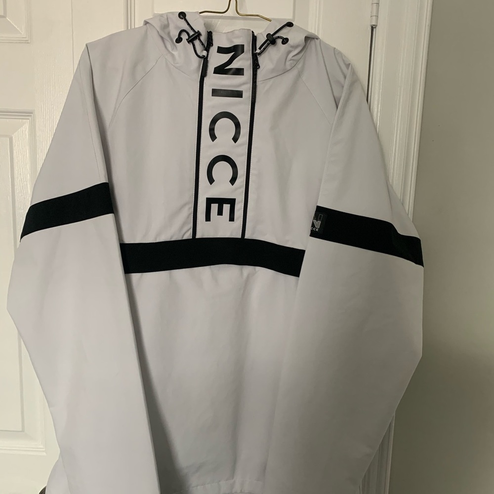Nicce windbreaker
